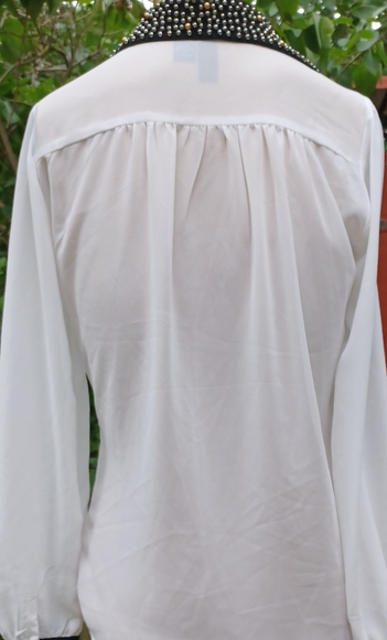 Sheer top - Picture 4 of 10